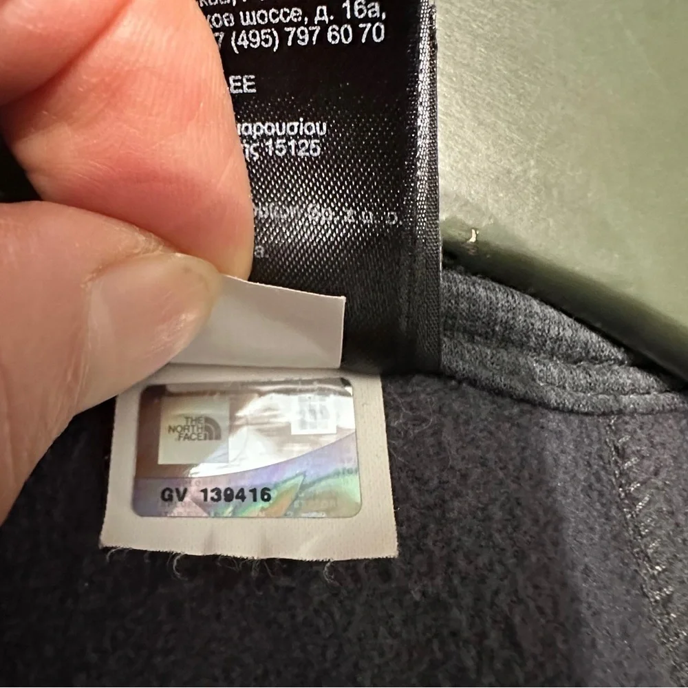 #2) Men’s The North Face Men's  Jacket size Medium